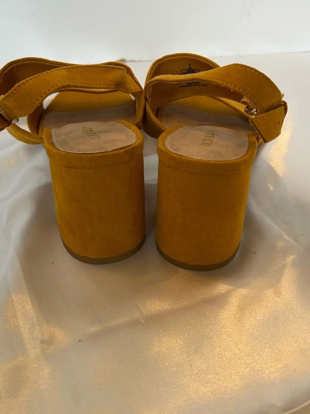 Womens Old Navy Buckled Slingback Strap Block Heel Sandal Faux Suede Mustard 8